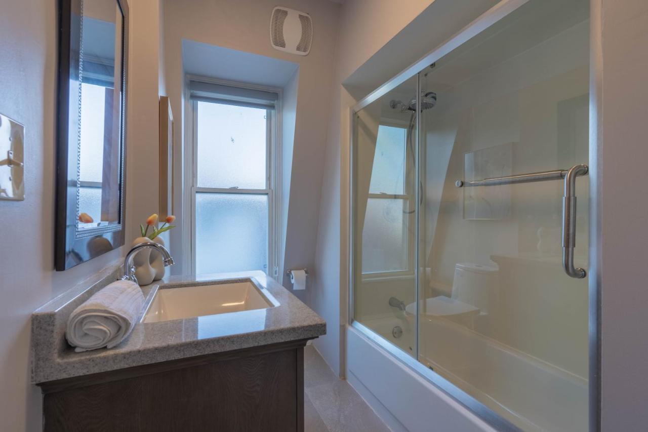 Charming 3bdr 2 Bath 7 Min To The Falls W/ Parking *